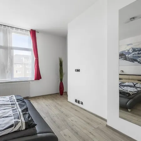 Apartsee Halkova
