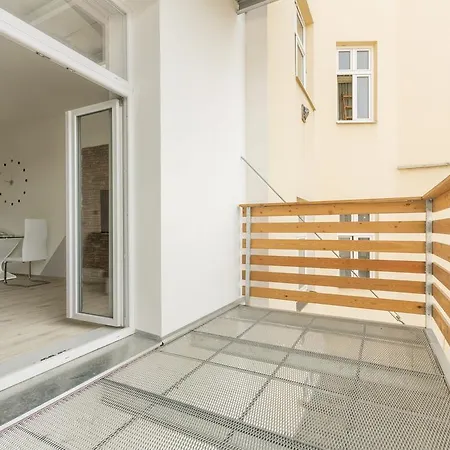 Apartament Apartsee Halkova *